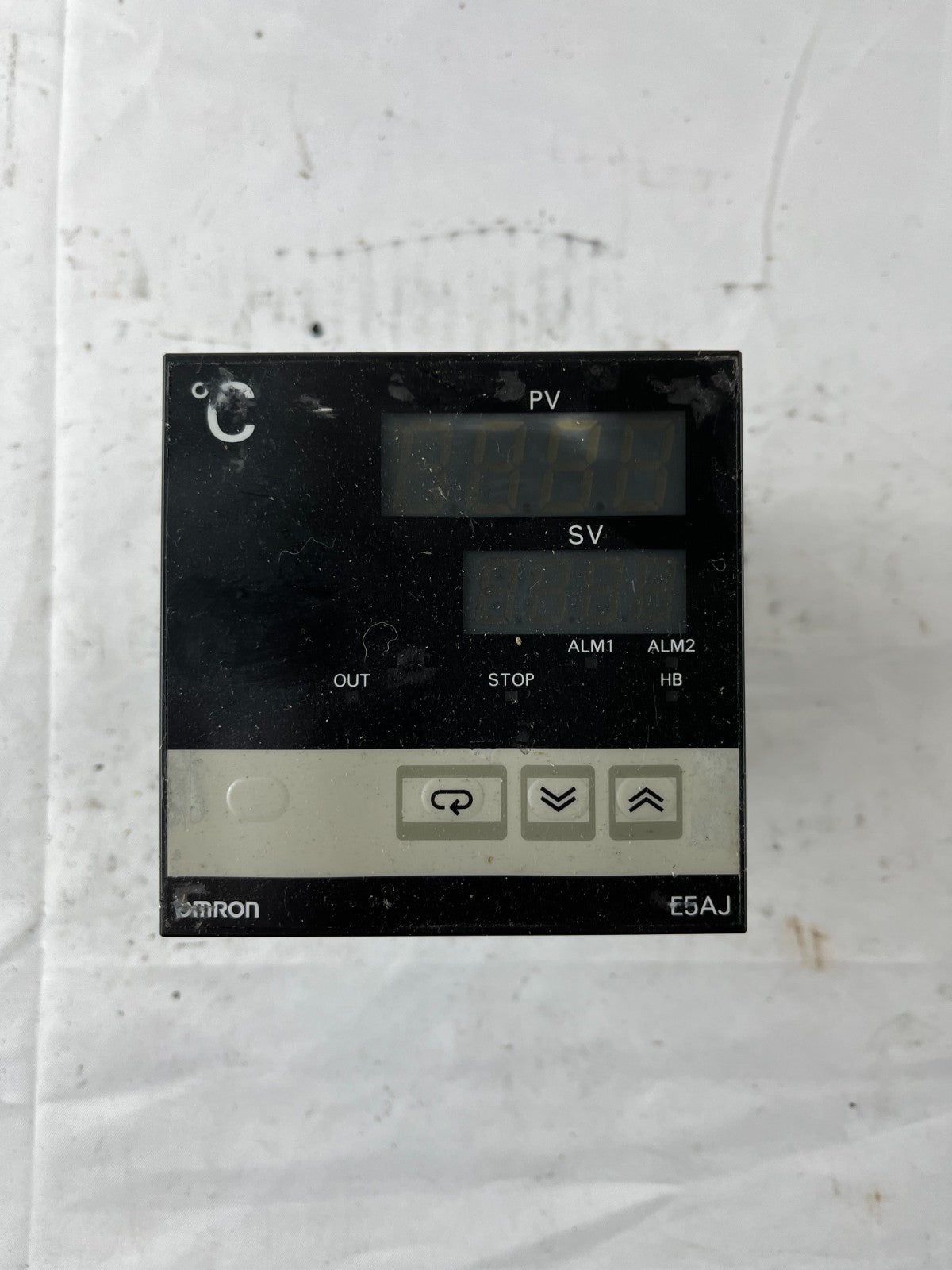 Omron E5AJ-A2HB Temperature Controller 100–240VAC Used Working Spare Unit