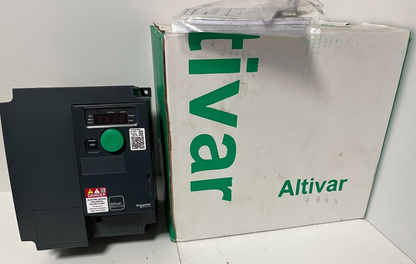 Schneider Electric Altivar 320 ATV320U40N4C VFD 4kW 5HP 380-480V Hardly Used