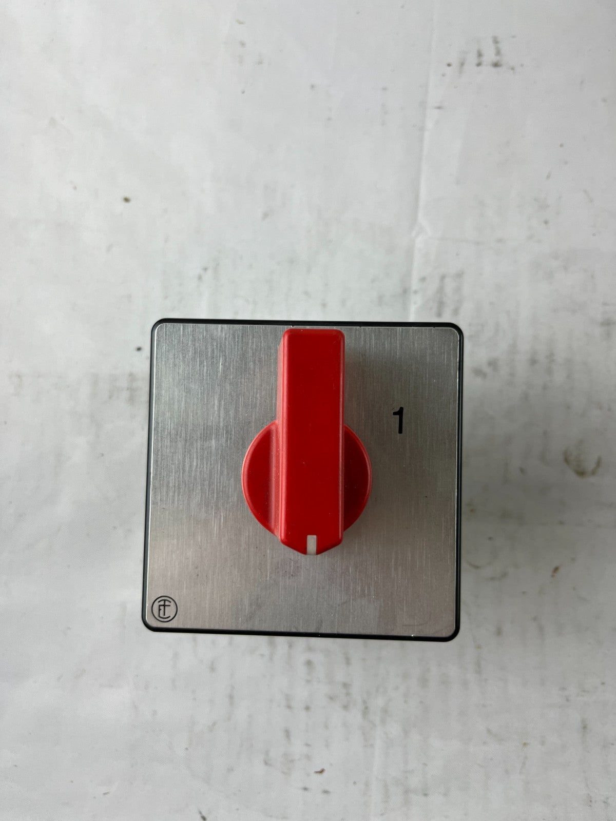 FT EM-HF4-B-RI Rotary Cam Switch Panel Mount Selector Switch Used Spare Part