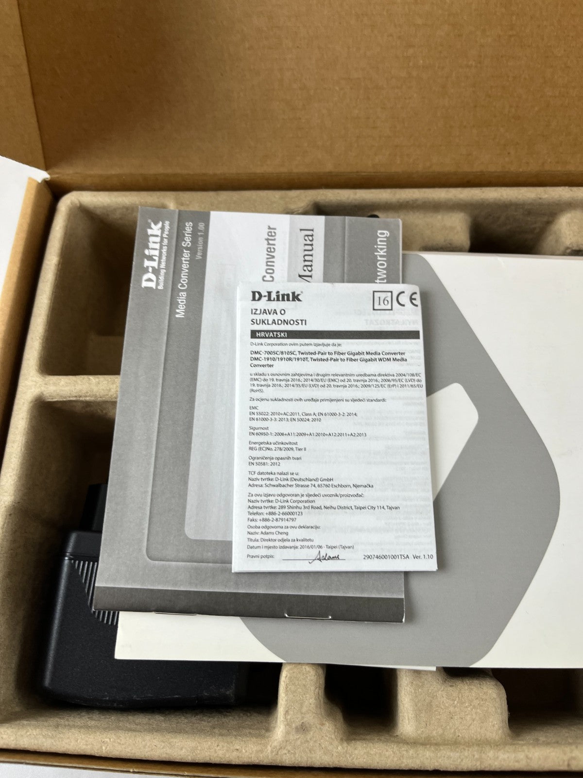 D-Link DMC-300SC 10/100Base-TX to 100Base-FX SC Multimode Media Converter New
