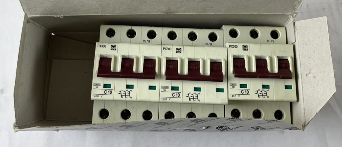 Felten & Guilleaume PX300 C10A 3‑Pole 400V 10kA Miniature Circuit Breaker Lot 3x