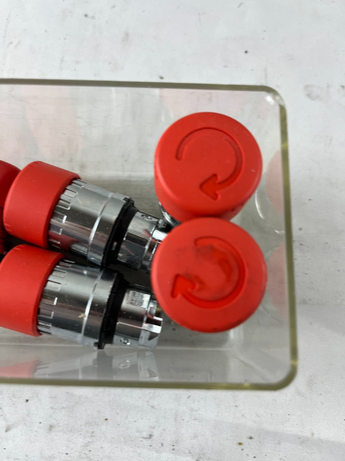 6x Schneider Electric ZB4BS834 Harmony XB4 Red 30 mm E‑Stop Turn‑to‑Release