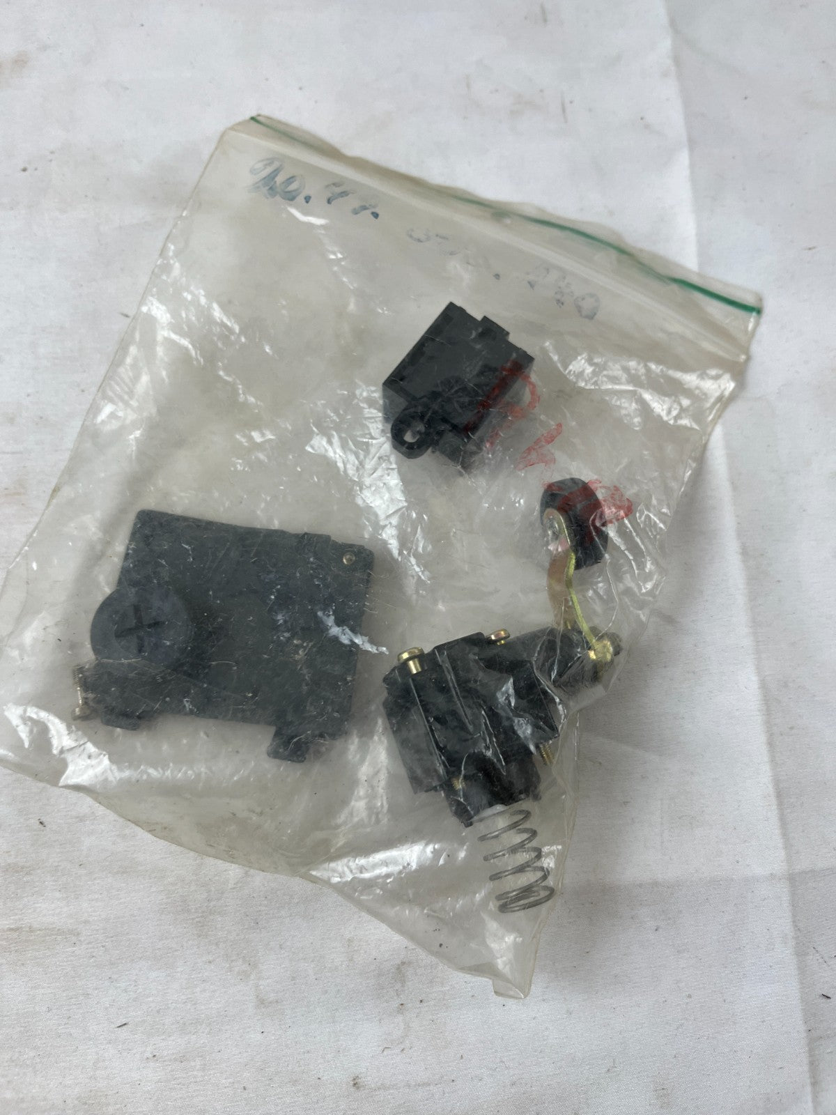 Guardmaster Senator CX B2 Safety Limit Switch 230V 3A IP66 New Old Stock in Bag