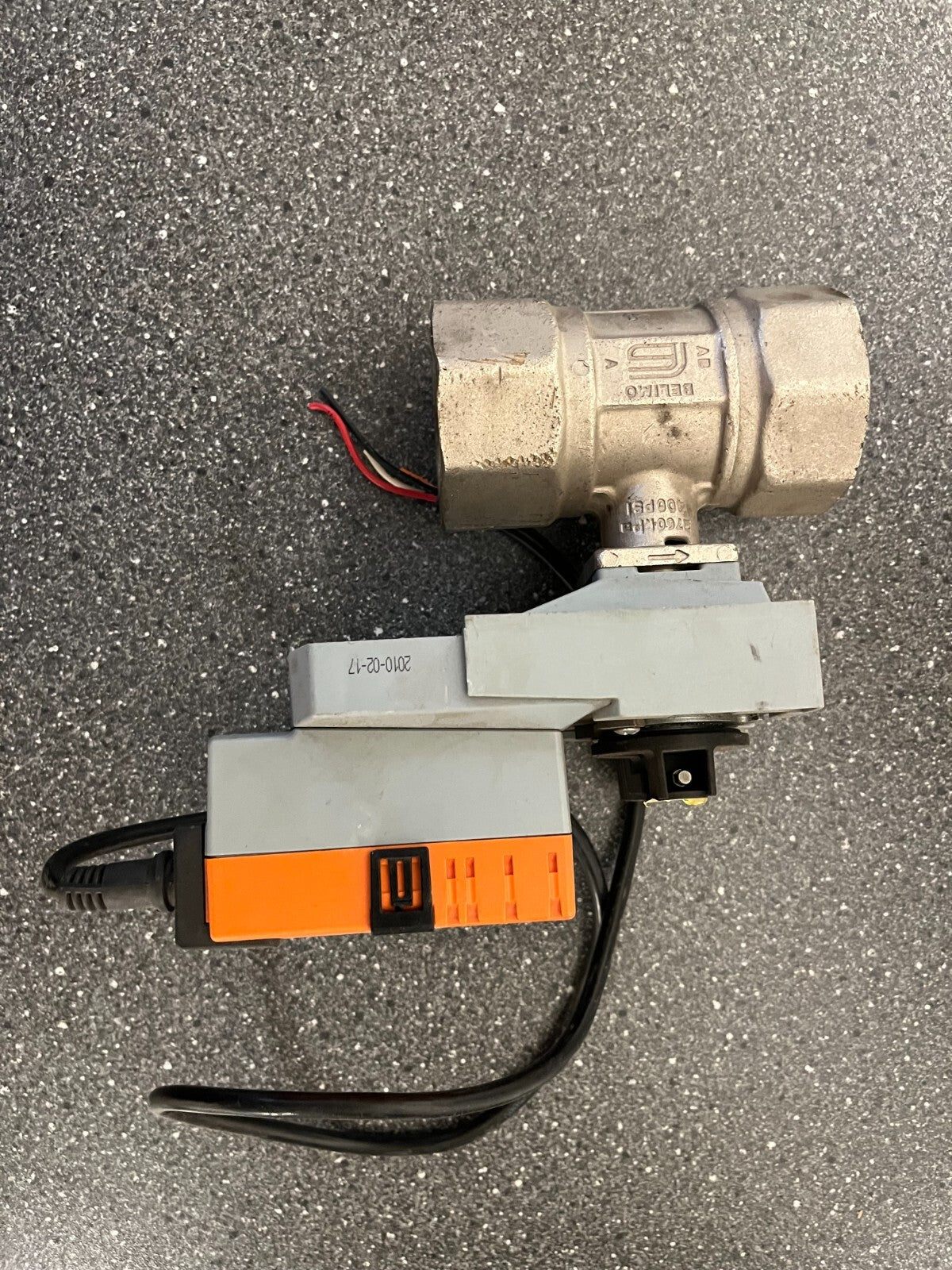 Belimo NRQ24A-SR Rotary Actuator with Valve 24VAC/DC 8Nm Modulating Damper