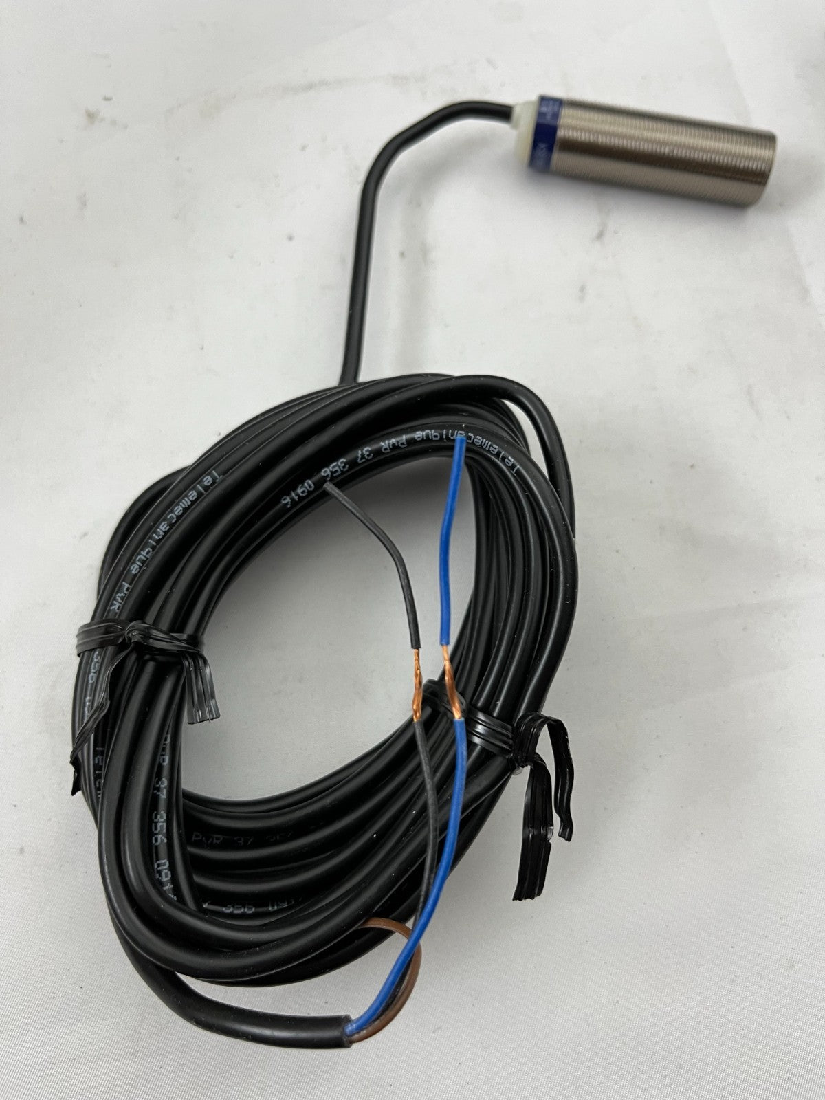 Telemecanique XS618B1PAL5 Inductive Proximity Sensor M18 8mm 12-48V Schneider