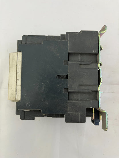 Telemecanique LC1 D50 (LC1 D5011) AC Contactor, 80A 3P, Schneider Electric, Used