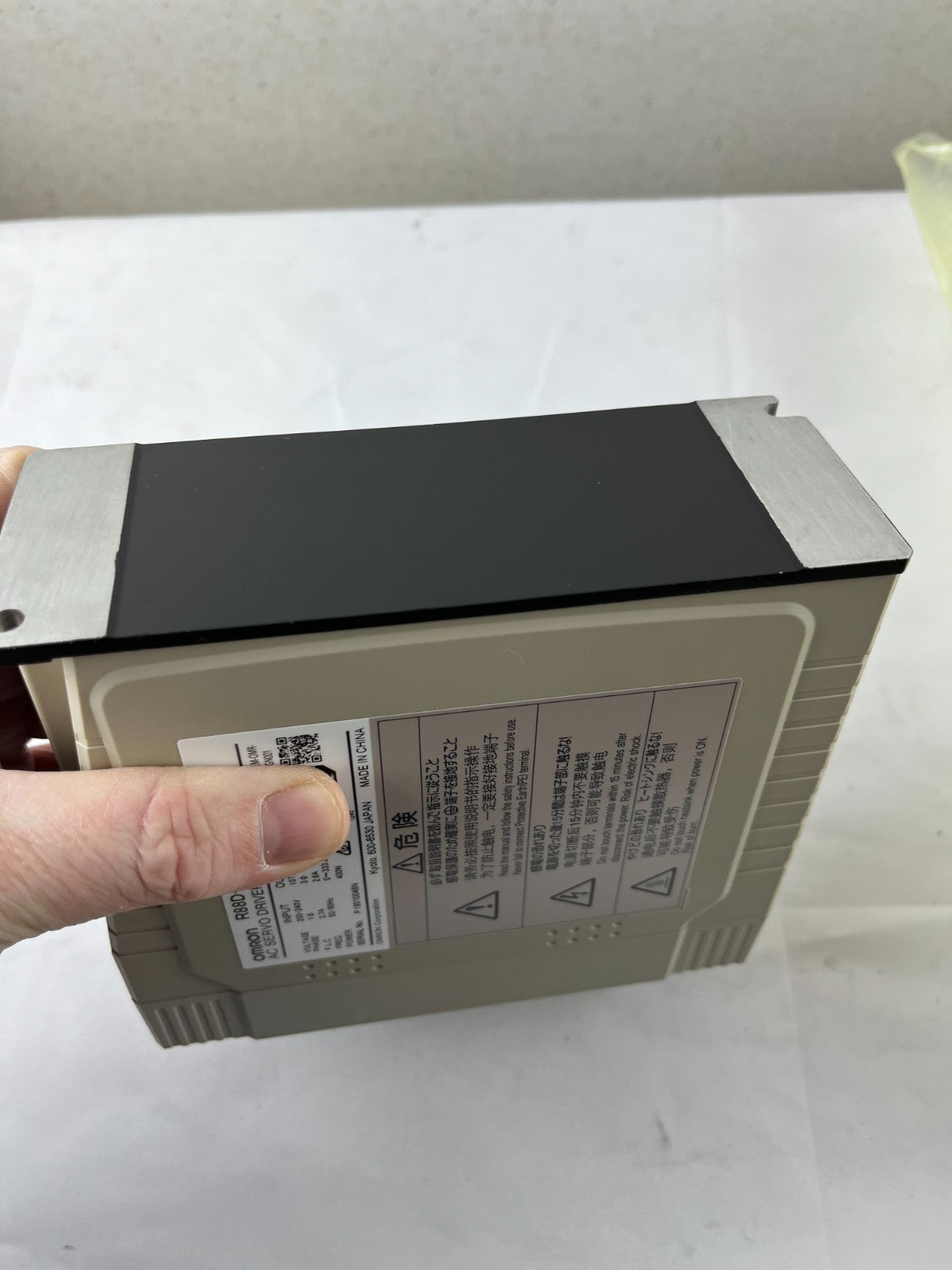 Omron R88D-GN04H-ML2 AC Servo Driver 400W 200-240V 1-Phase G-Series MECHATROLINK