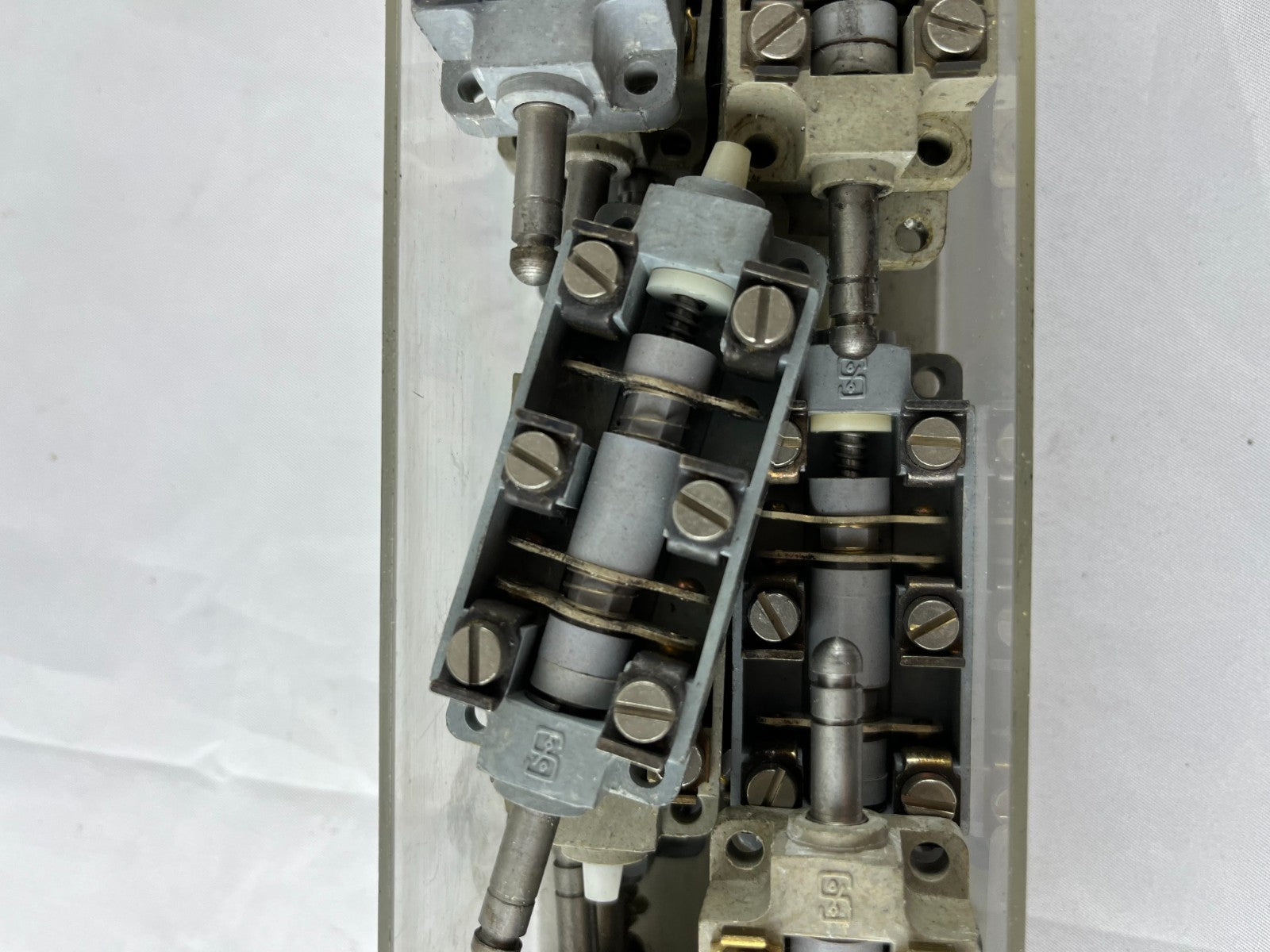 Pneumatic Valve Manifold Lot – Spring‑Plunger Valves, Mixed Types, Used Spares