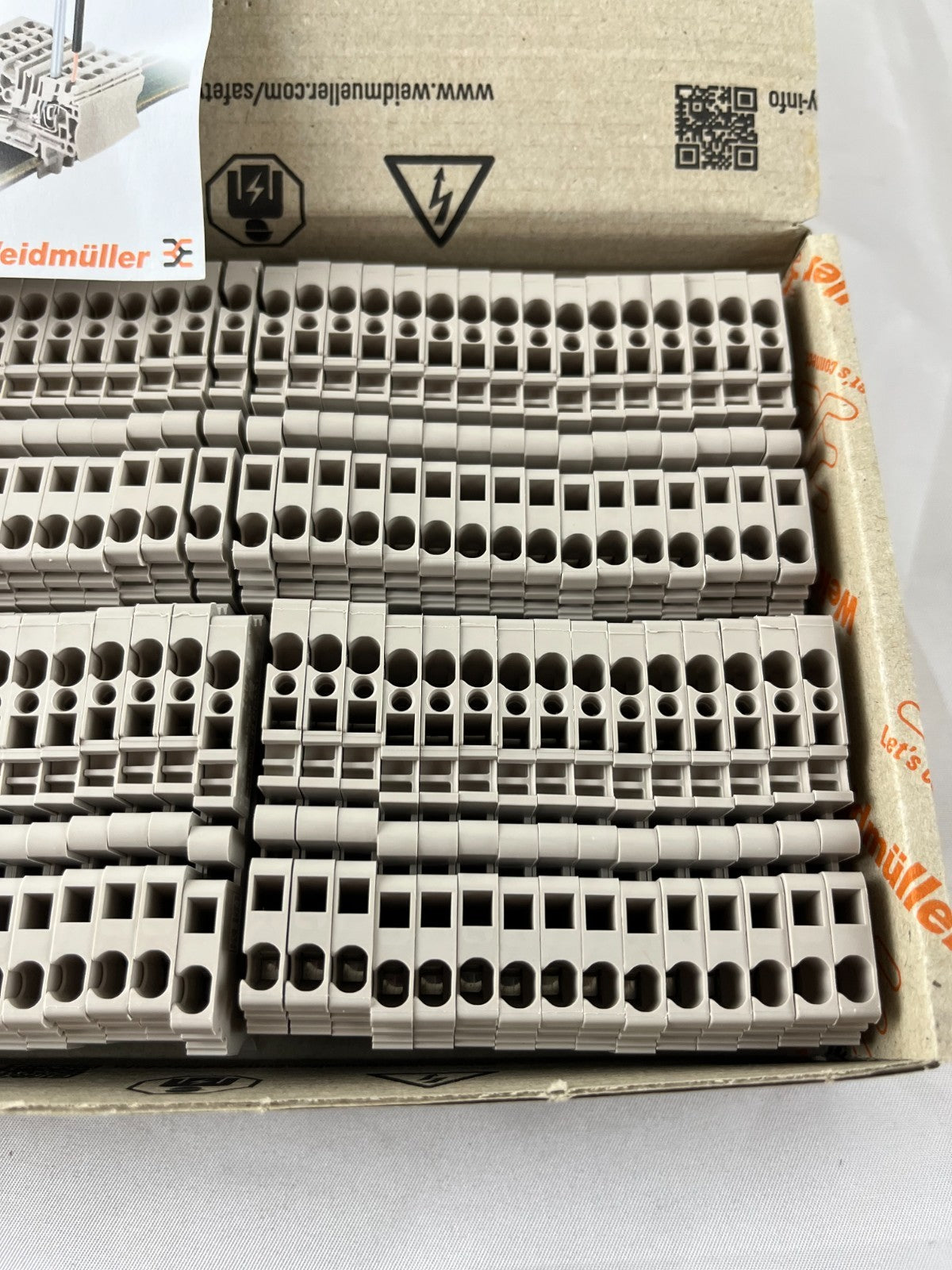 Weidmuller ZDU 2.5 Terminal Block NEW Box 100pcs 600V 27A DIN Rail Made Germany
