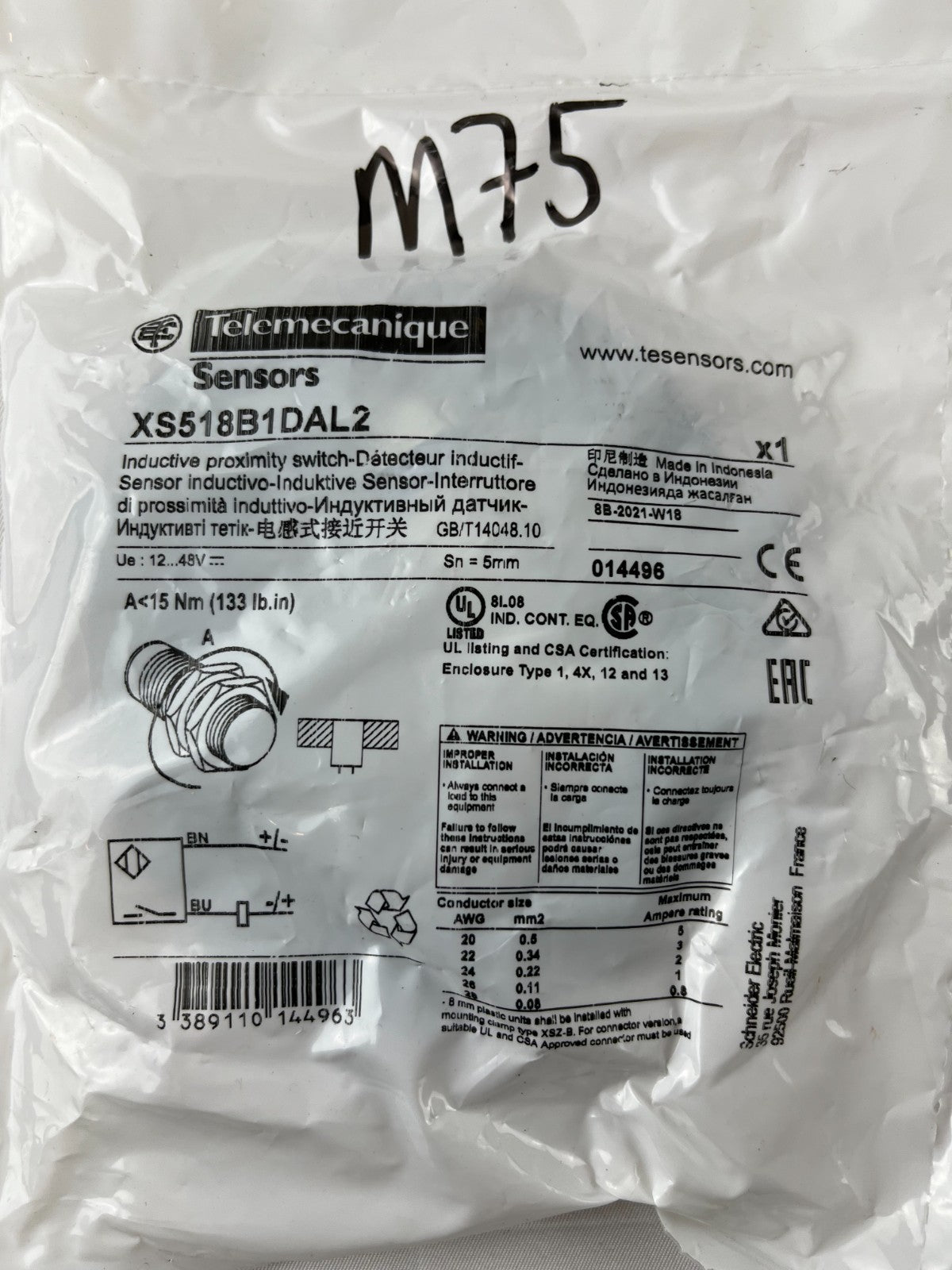 Telemecanique XS518B1DAL2 Proximity Sensor NEW M18 5mm 12-48VDC 2-Wire Sealed