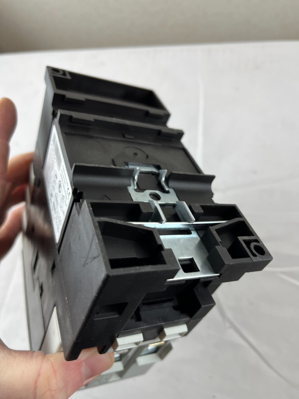 Siemens 3RT1045-1AP00 Sirius Power Contactor 3-Pole 80A AC-3 230V Coil Used