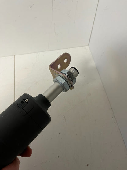 Schneider Electric Actuator Used Working w/ Mounting Bracket - Tested