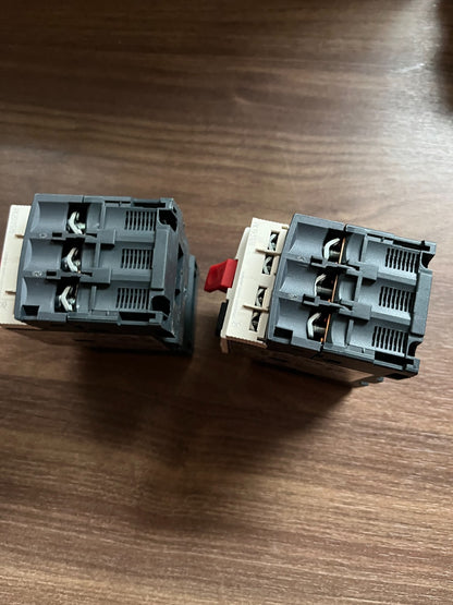 Schneider GV2ME08 Motor Circuit Breaker 2.5–4 A 3P Lot of 2 Used Spare Units