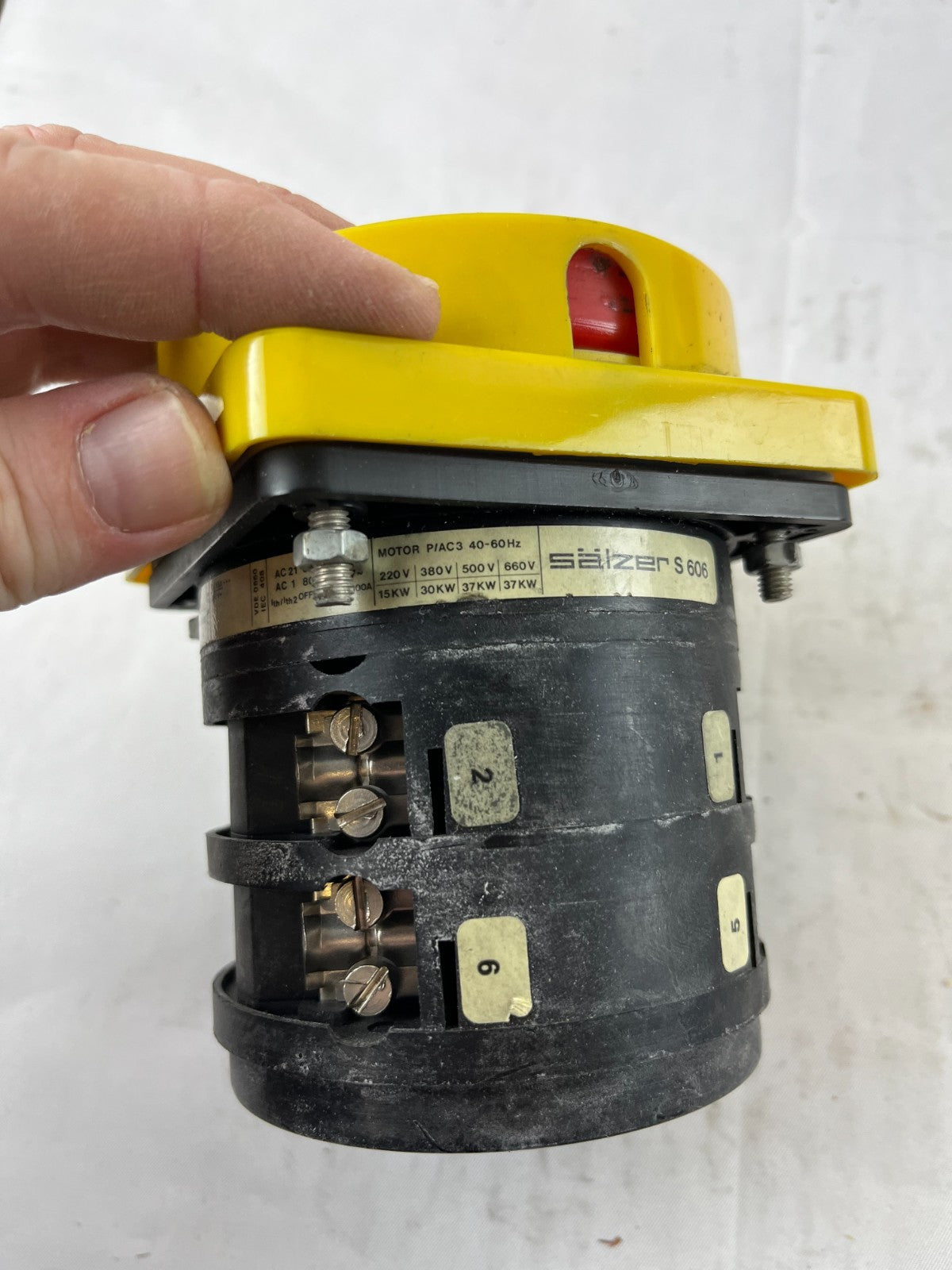 Salzer S606 Rotary Isolator Switch 70A 600VAC 3-Phase ON/OFF Panel Switch