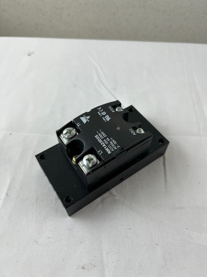 Carlo Gavazzi RM1A23D25 Solid State Relay SSR 25A 265VAC Zero Cross Panel Mount