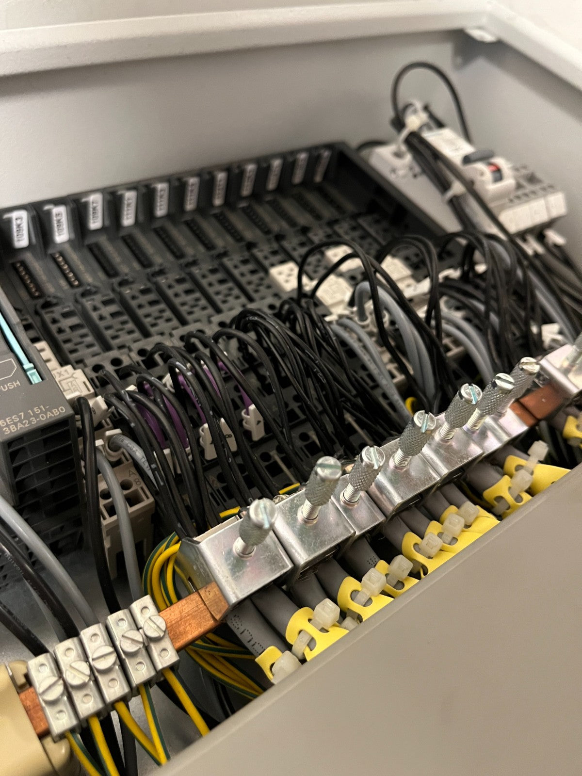 Siemens ET200S Panel IM161-3 PN High Feature Profinet IO w/ Terminal Blocks Only
