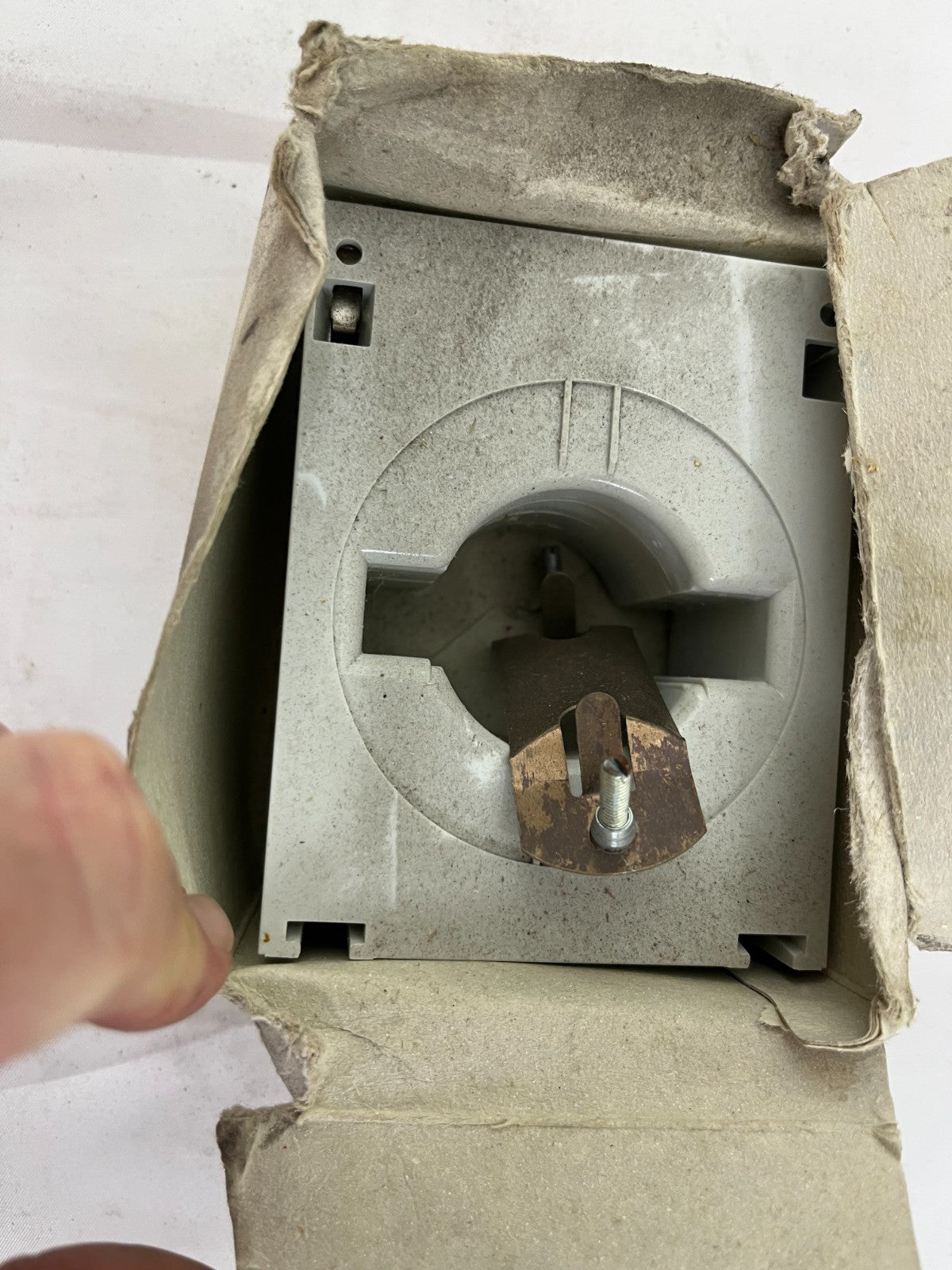 Eaton HFS-1000/5A Current Transformer, 1000A/5A, New Open Box, 741E0025