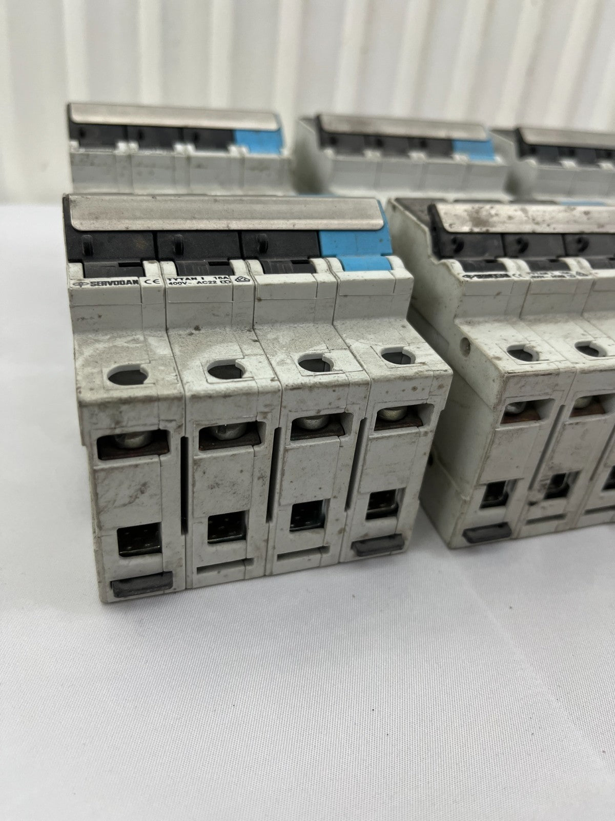 Servodan TYTAN I 16A 400V AC22 Group Disconnector Bundle (6x) D01 Industrial