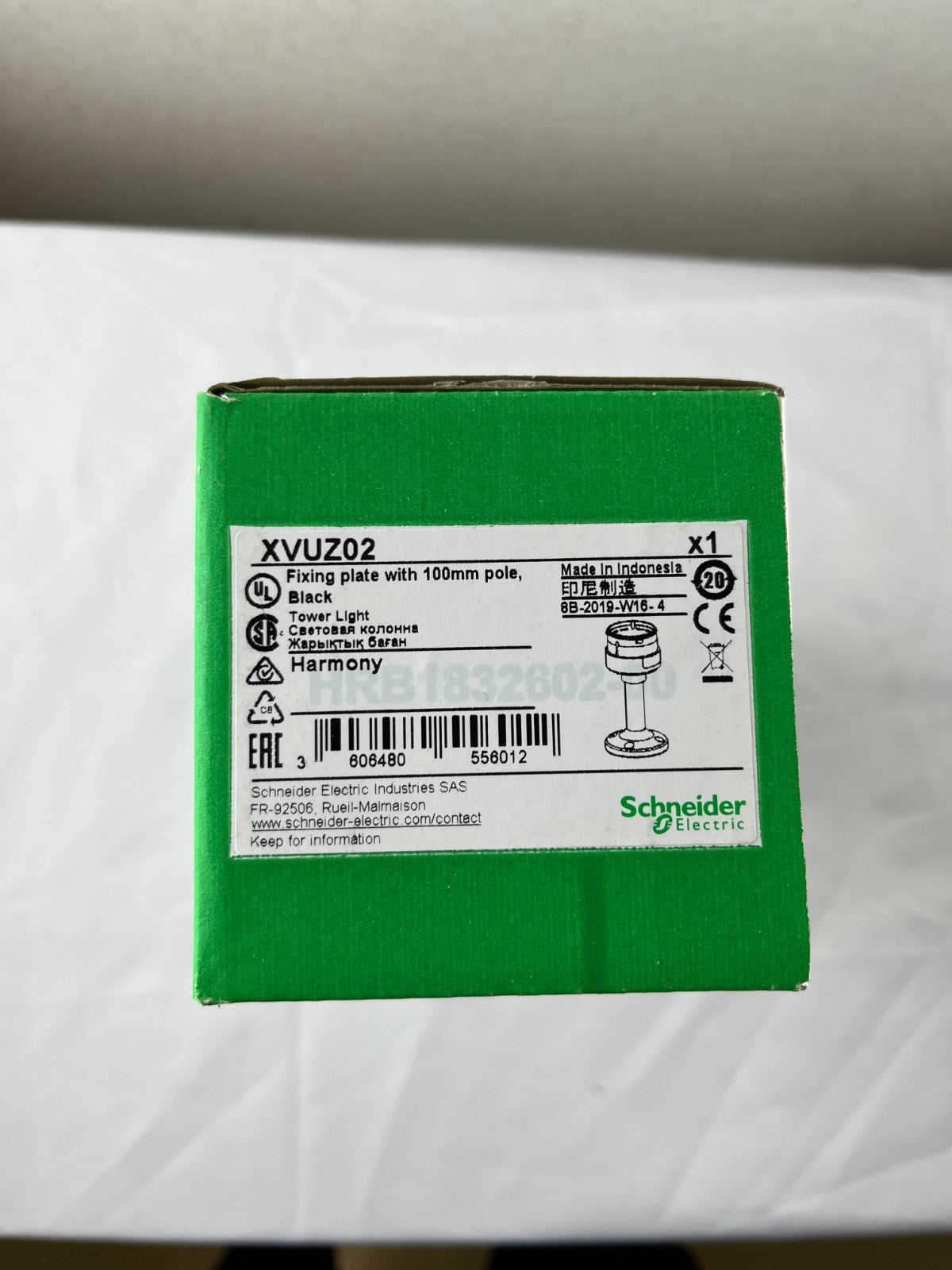 Schneider Electric XVUZ02 Harmony XVU Tower Light Pole Mount NEW Black 100mm 60m