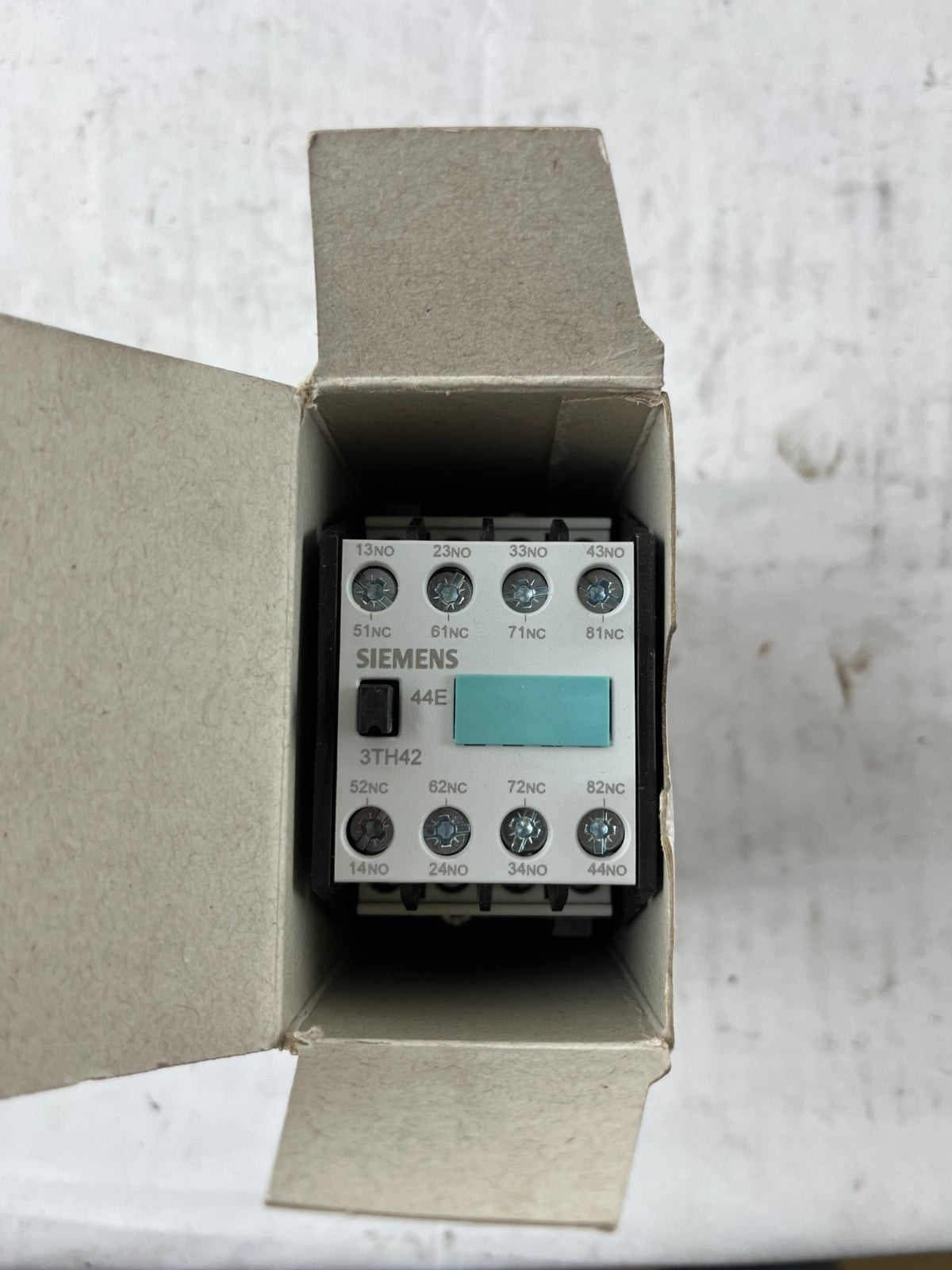 Siemens 3TH4244-0AP0 Contactor Relay 230V 4NO 4NC Auxiliary New Unit