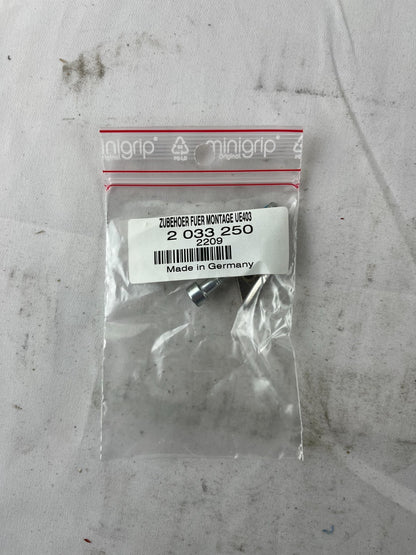 SICK 2033250 UE403 Mounting Kit Sliding Nuts Screws M4000 Accessory Germany NEW