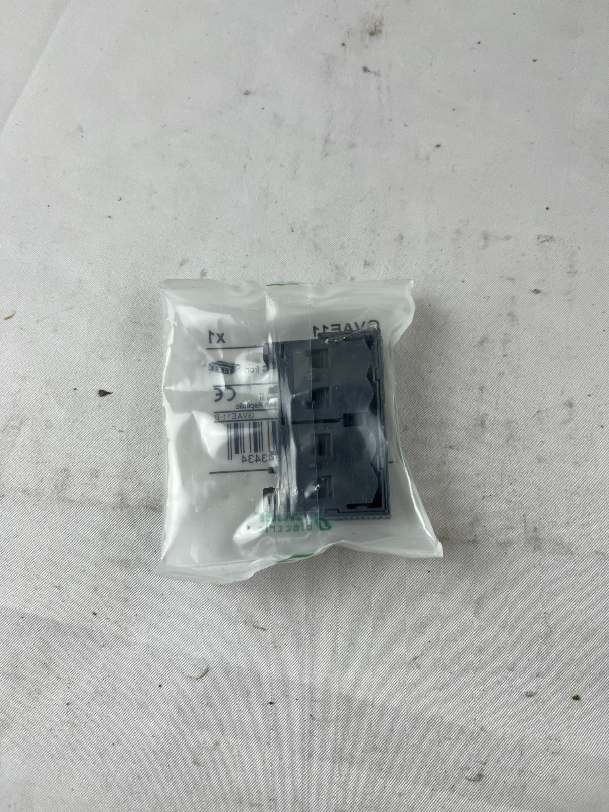 Schneider Electric GVAE11 TeSys Auxiliary Contact Block 1NO+1NC Front Mount New