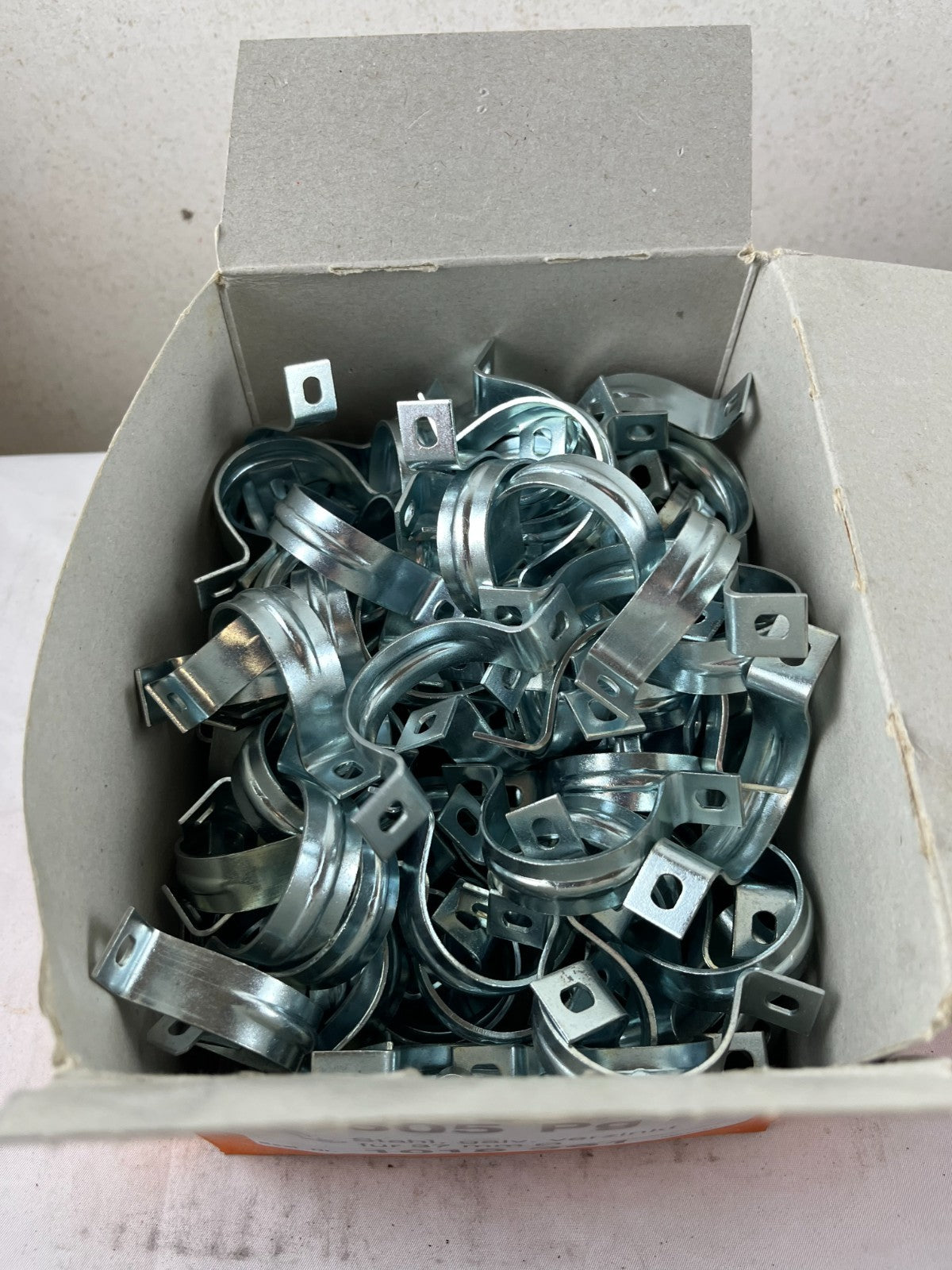 OBO Bettermann 605 Pg 29 Befestigungsschellen 37mm Stahl G verzinkt, Open Box