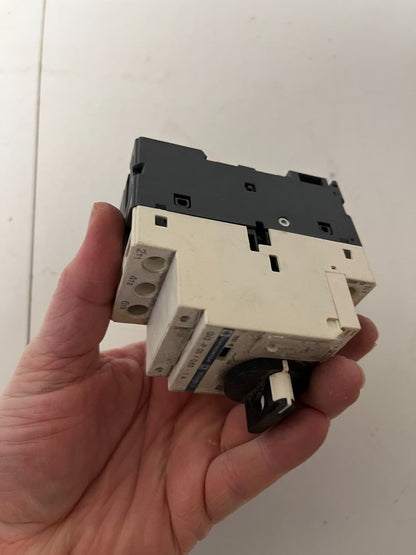 Schneider Telemecanique GV2P05 0.63–1A Motor Circuit Breaker with VU05 IEA02