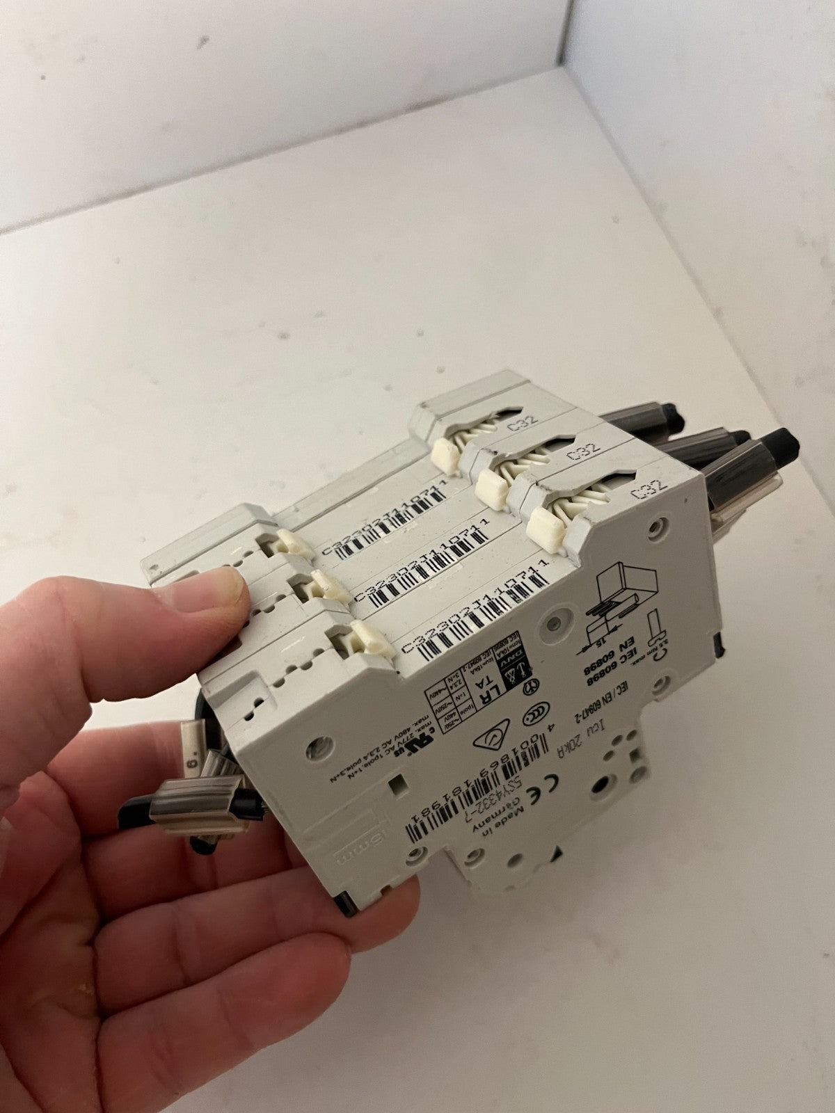 Siemens 5SY43 C32 3-Pole MCB 32A 400V w/ 5ST3010 Aux Switch Used Spare Unit
