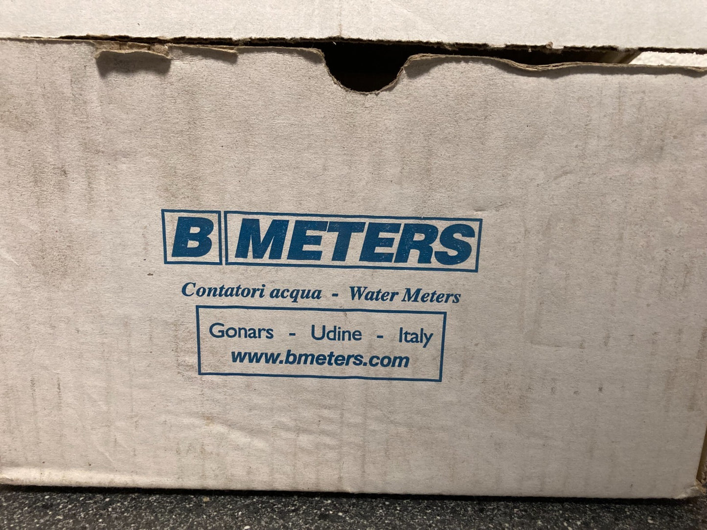 B METERS Water Meter MAR18 AC83, GSD8 130mm Italy Qn 1.5 m³/h in Red