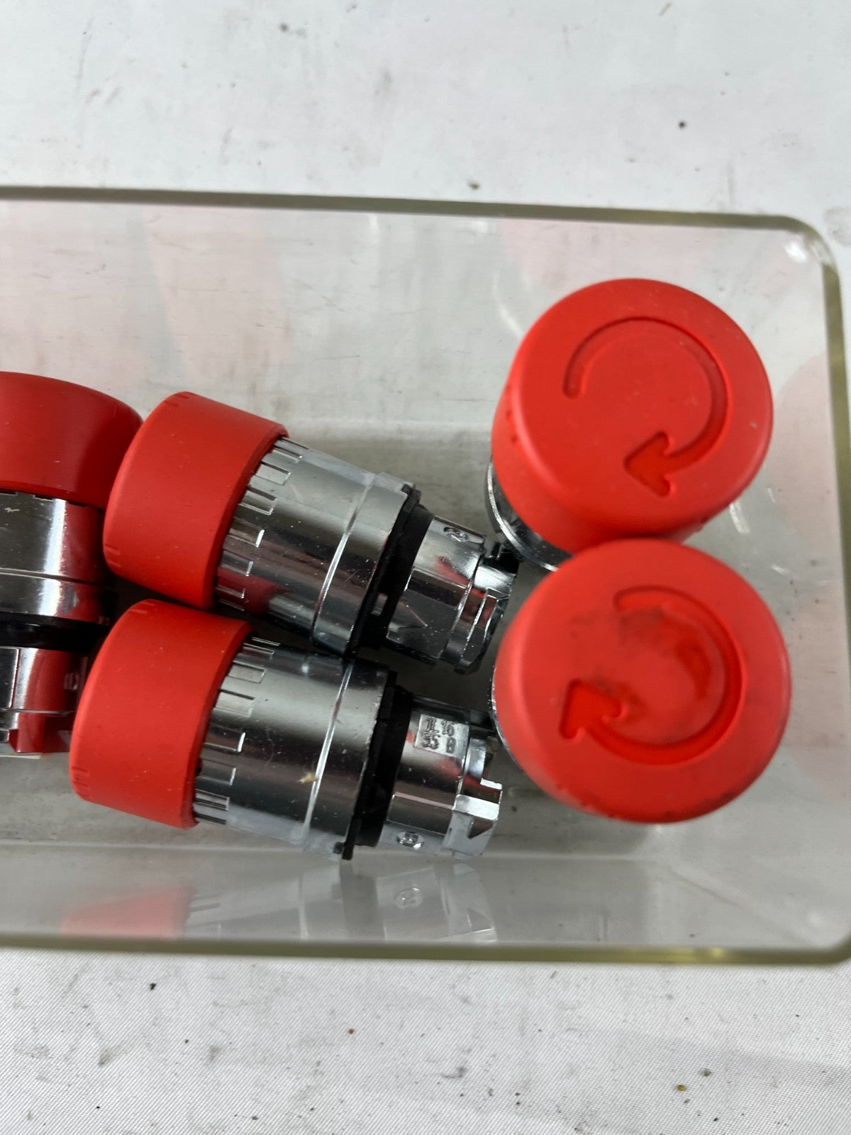 6x Schneider Electric ZB4BS834 Harmony XB4 Red 30 mm E‑Stop Turn‑to‑Release