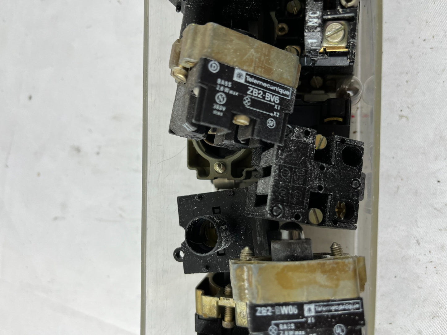 Telemecanique ZB2 Pilot Light Bodies & Contact Blocks Bundle 22 mm Parts Mixed