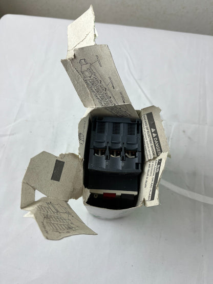 Schneider Electric GV2ME05 TeSys Motor Circuit Breaker 0.63-1A 3P 100kA NEW