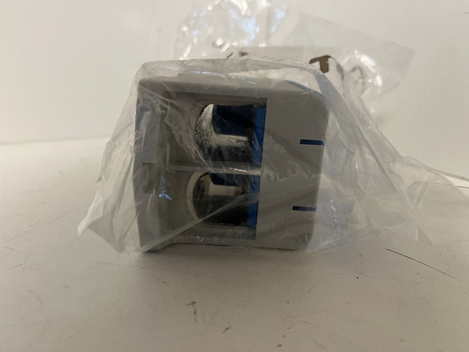 Ensto KE69.2 Tapping Terminal Block - New in box - Unused, Factory Sealed