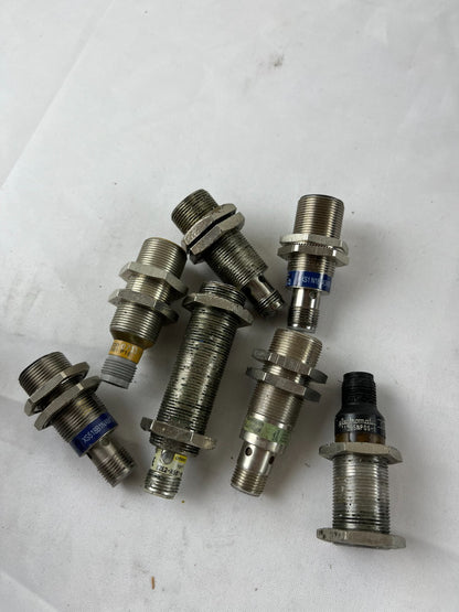 Lot of 7x Inductive Proximity Sensors M18 Mixed Brands Omron Telemecanique