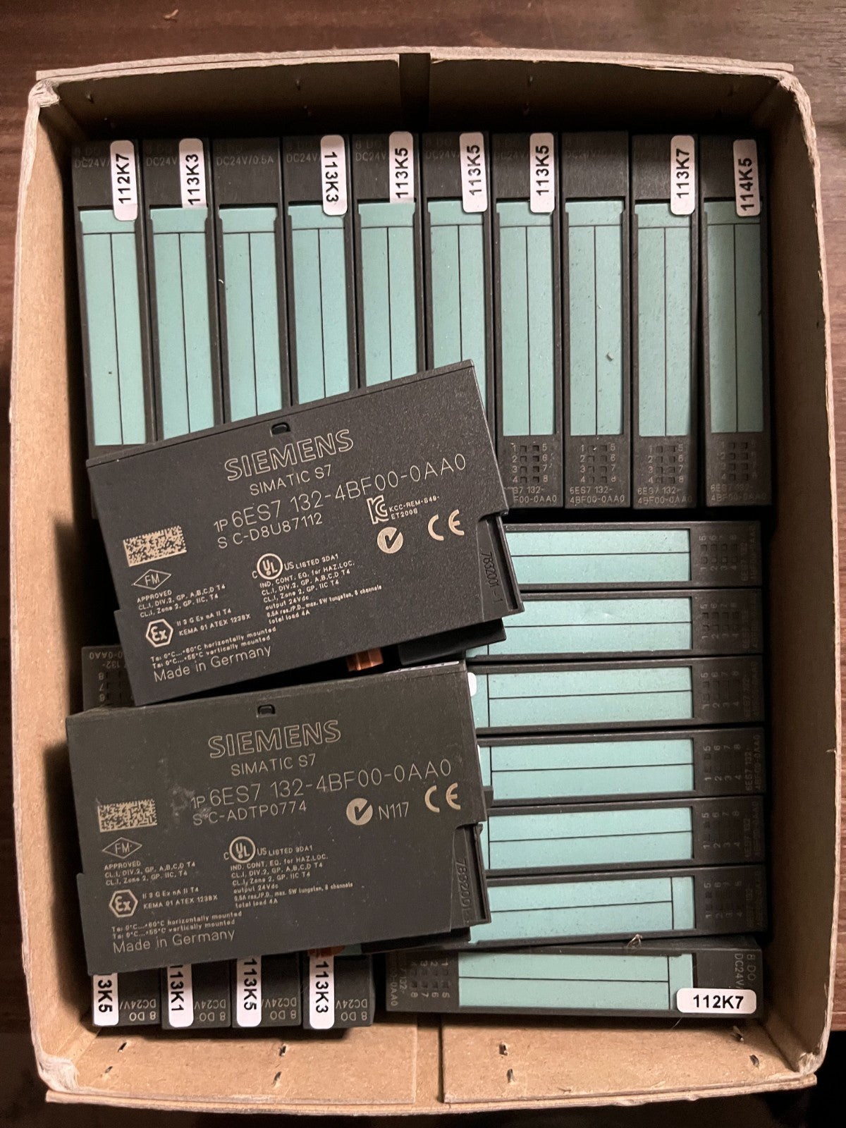 Siemens 6ES7 132-4BF00-0AA0 SIMATIC S7 8DO DC24V Digital Output Module Used
