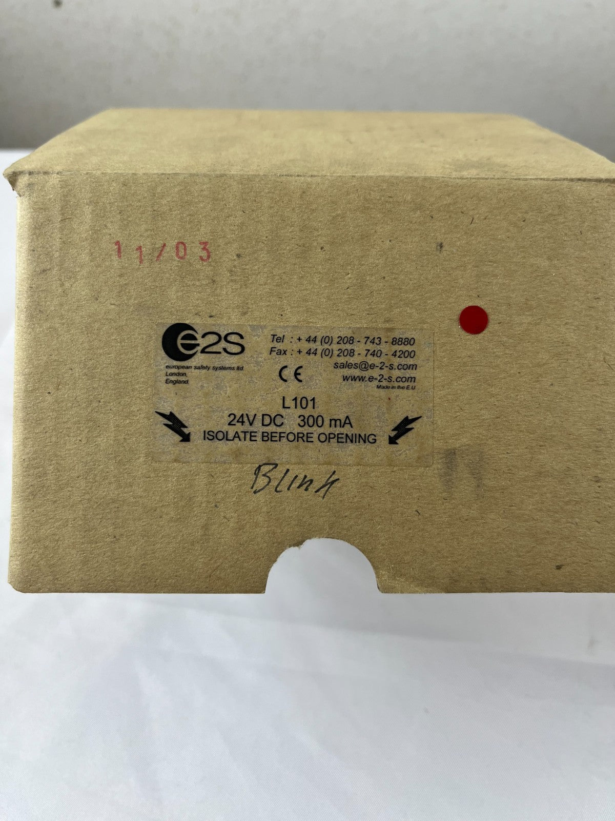 E2S L101 AlertAlight 24VDC 300mA Red Flashing Beacon Xenon/LED IP56 New Boxed