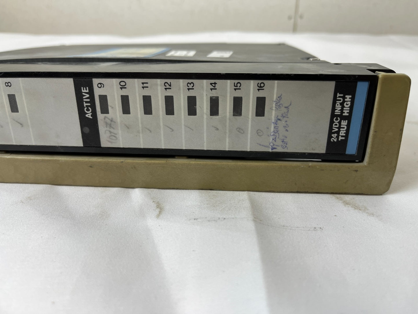 Gould B825 24VDC Input True High PLC Input Module 16-Channel Industrial I/O
