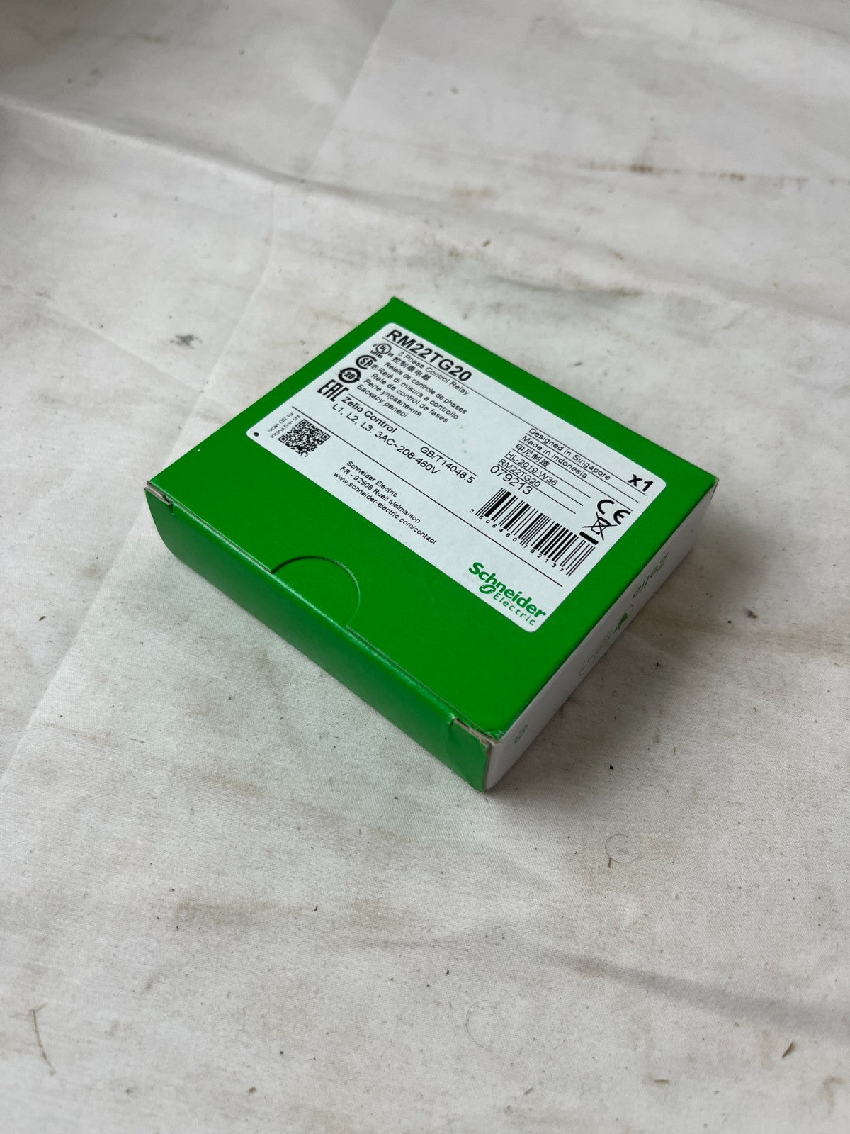 Schneider Electric RM22TG20 Zelio 3 Phase Control Relay 208-480V New in Box