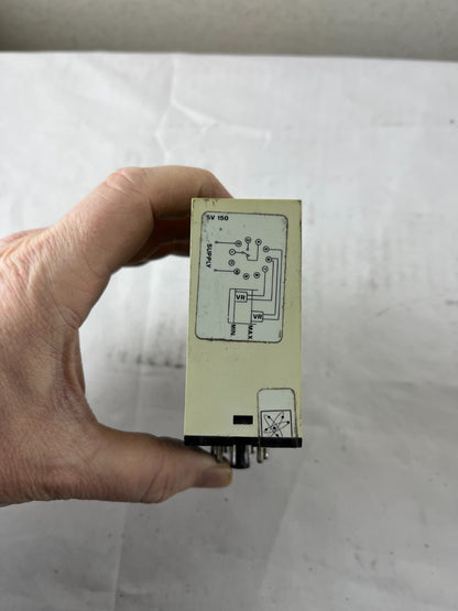 Electromatic SV150 220 Dual Level Relay 220VAC Oil Granulates Capacitive VR