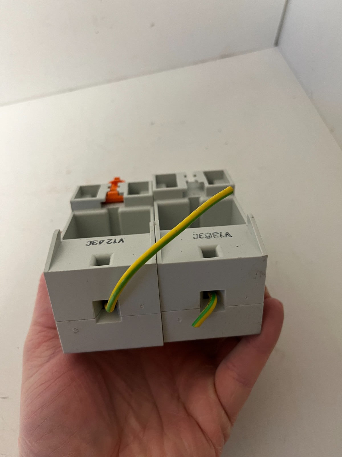 Lot 2x Gewiss GW96526 DIN Rail Socket Outlet 230V 10/16A Industrial Panel Mount
