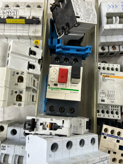 Schneider Siemens Merlin Gerin Mixed Electrical Components Bundle Breakers Lot