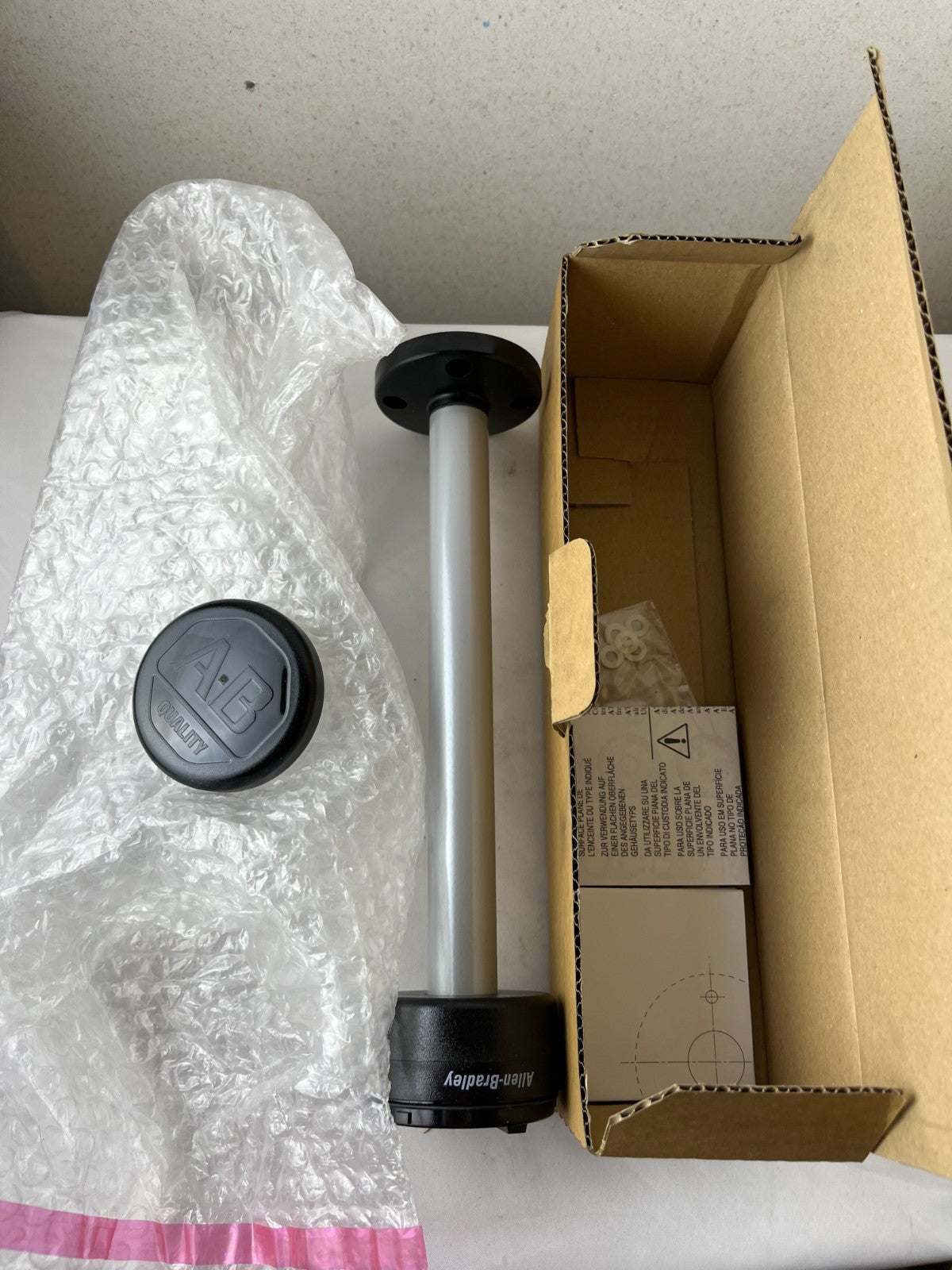 Allen‑Bradley 855T‑BPM25 70mm Stack Light Pole Mount Base 25cm Aluminum 250V