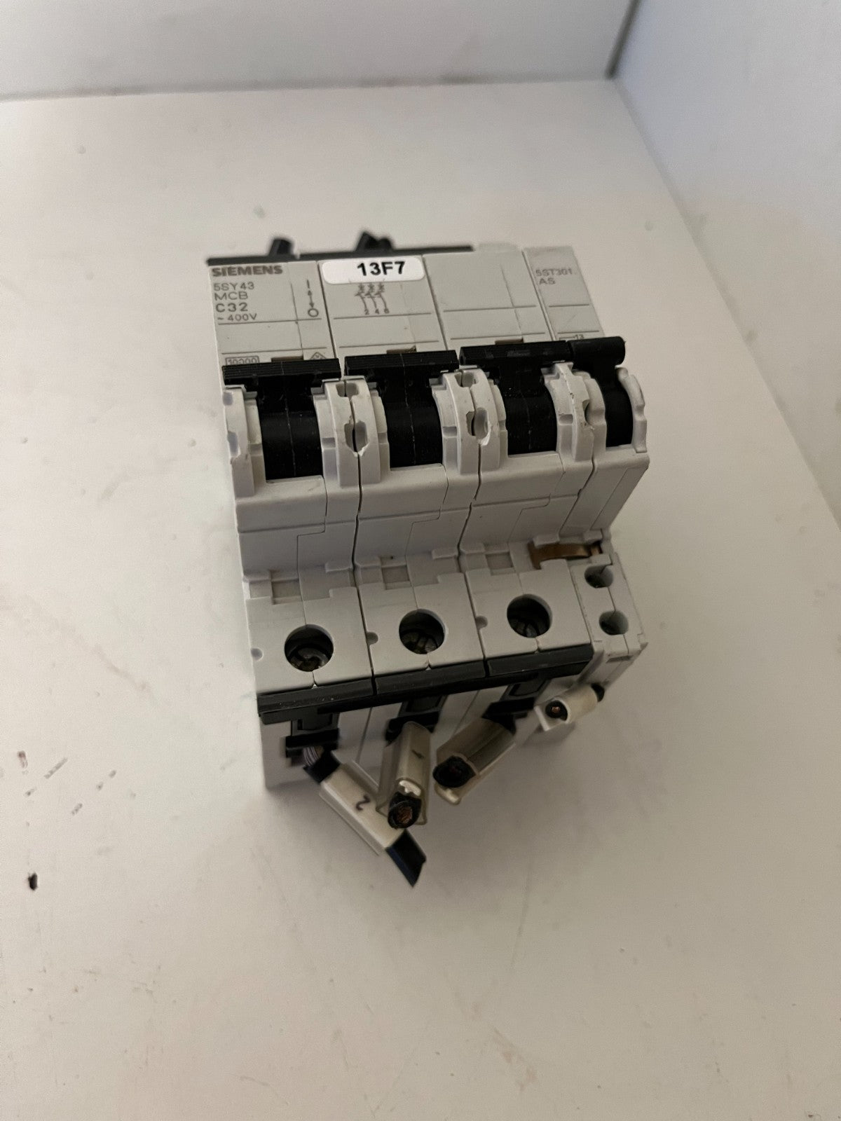 Siemens 5SY43 C32 3-Pole MCB 32A 400V w/ 5ST3010 Aux Switch Used Spare Unit