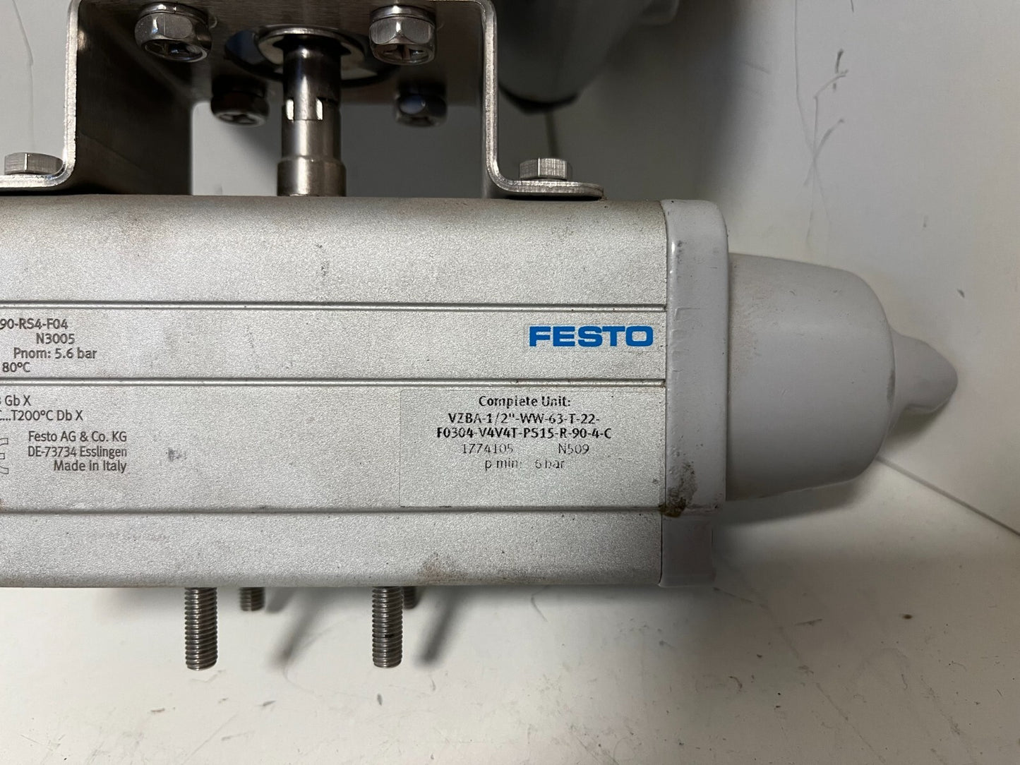 Festo VZBA-1/2"VW-63-T-22-F0304-V4V4T-PS15-R-90-4-C + SRBC-CA3-YR90-MWA-1W