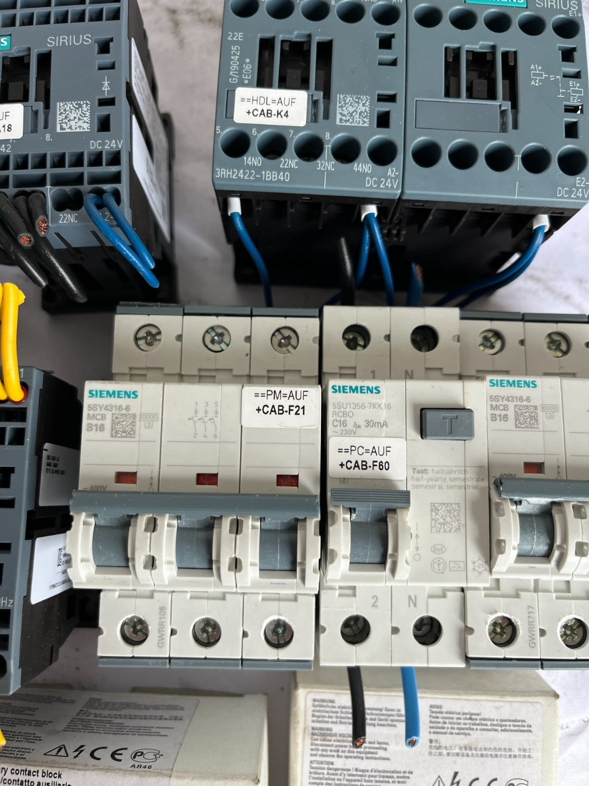 Siemens Sirius Contactors, Mcbs And Auxiliary Blocks Mixed Lot Used/New Spares