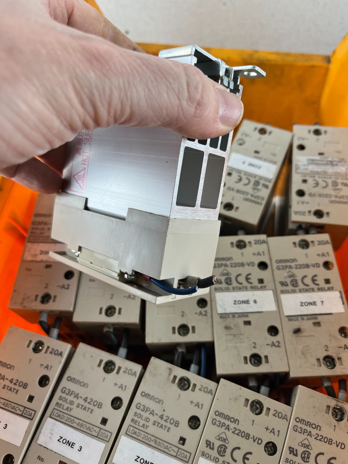 Lot of 15 Omron G3PA-420B G3PA-220B-VD Solid State Relays SSR 20A DIN Rail Used