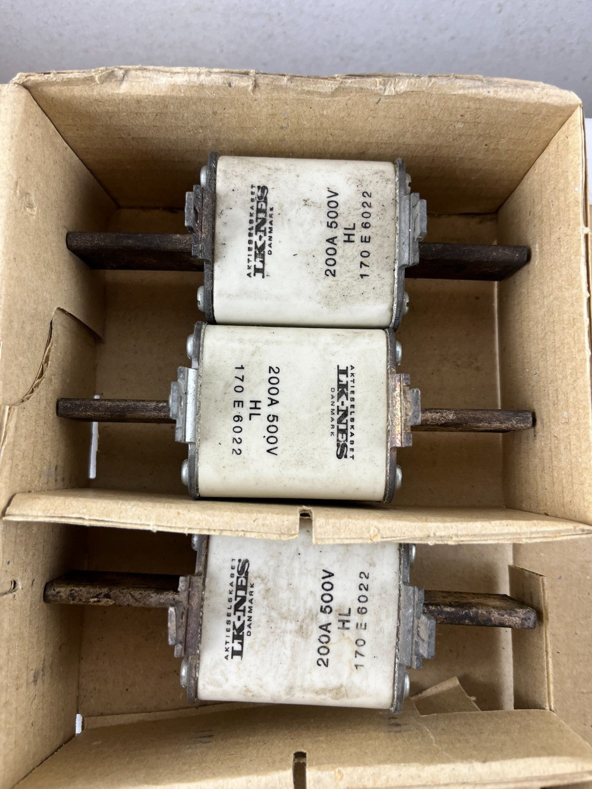 4x LK‑NES 170E6022 200A 500V HL Cartridge Fuses Size 2 NEW NOS Spare Part