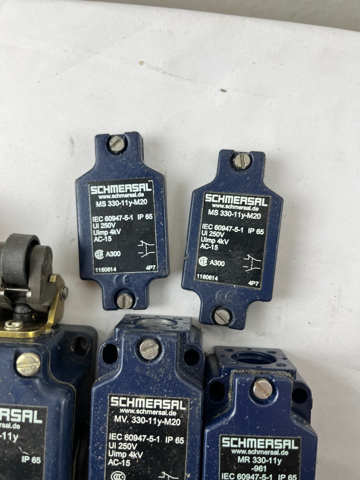 Schmersal MK/MV/MS/MR 330-11Y-M20 Limit Switch Assorted Lot 11x IP65 Used