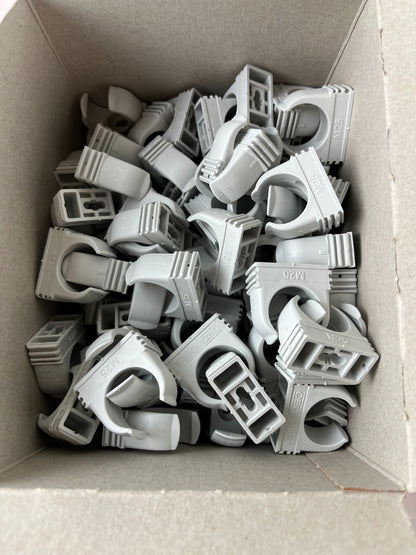 OBO Bettermann Quick-Schelle M25 2955 Pipe Clips Lot, Light Grey, Unused Box